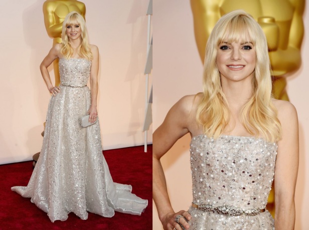 anna-faris-2015-oscars-red-carpet-in-hollywood_4